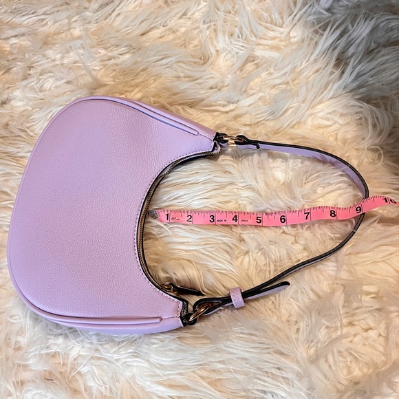 Trendy Lavender Shoulder Bag with Gold Hardware – Brand New - Picture 9 of 11
